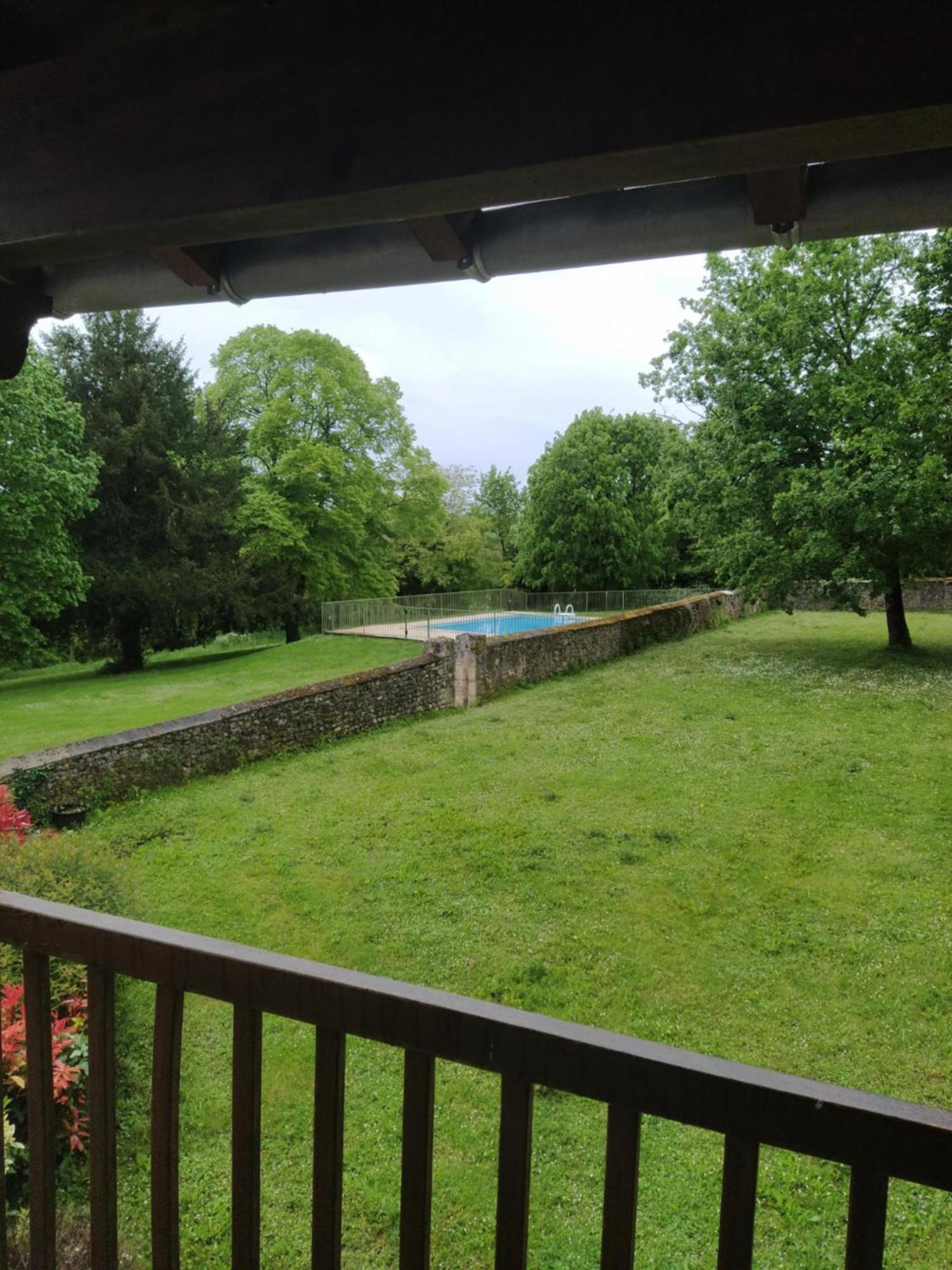 Langlade Estate Montboyer Exterior foto